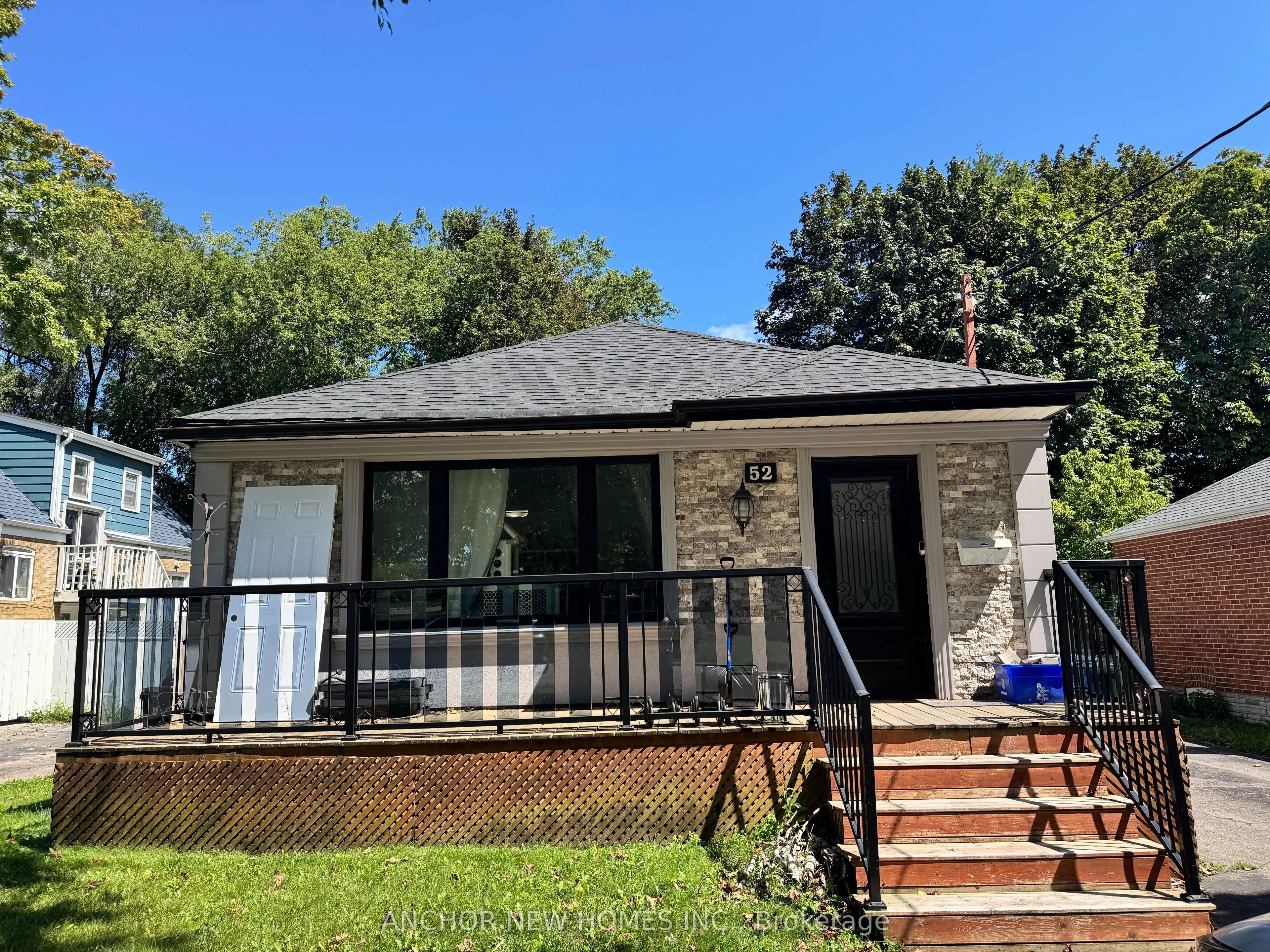 Detached Home For Lease | E13687486