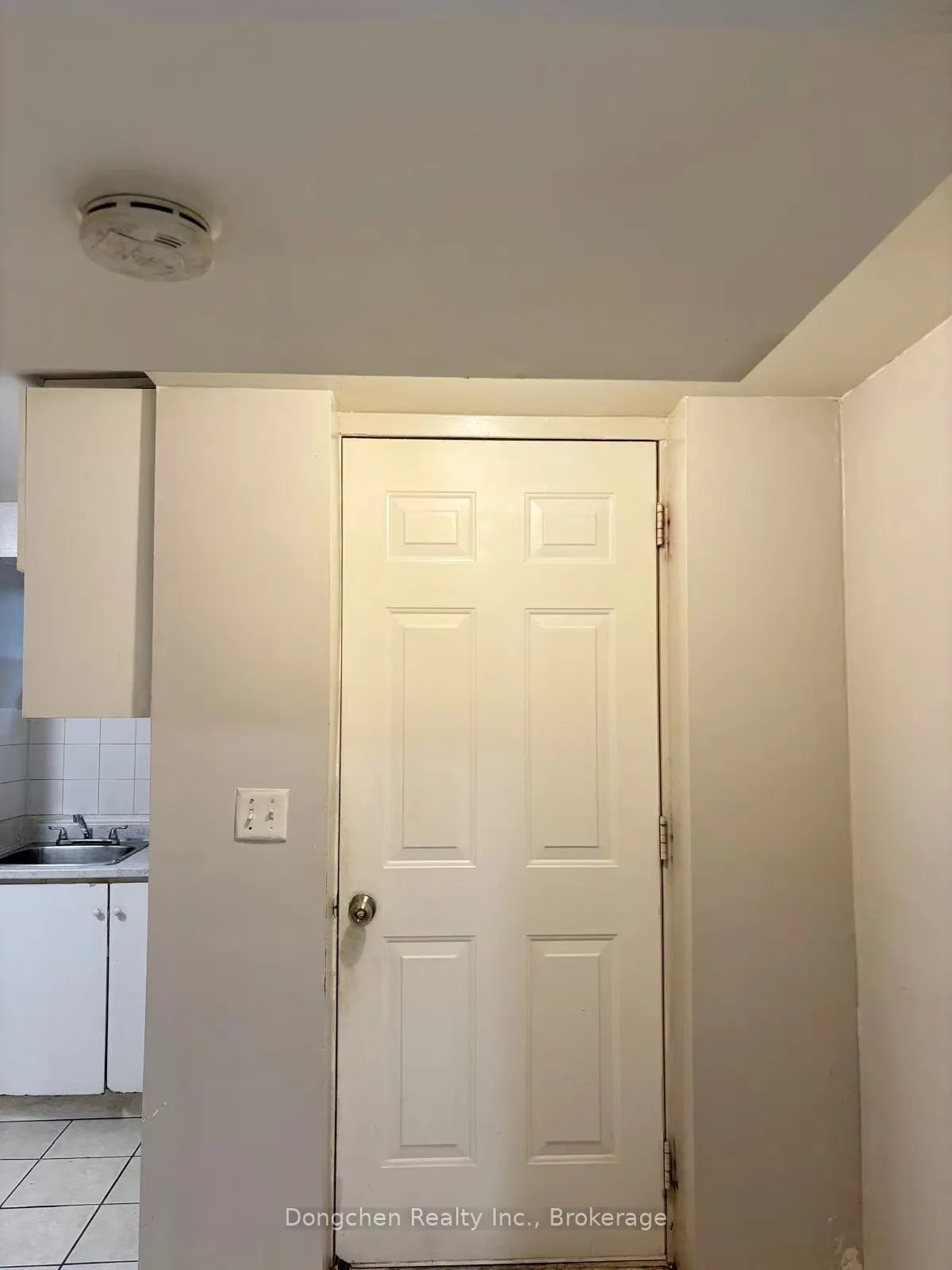 Detached Home For Lease | E13688262