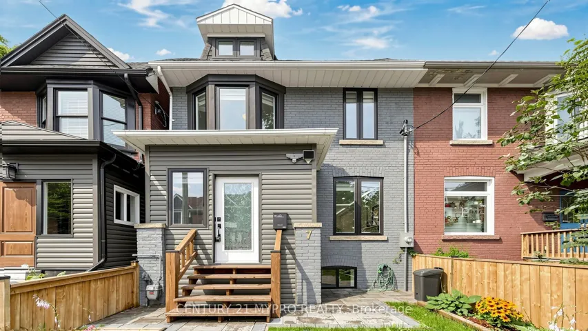 7 Cherry Nook Gardens, Toronto E01, ON M4L 1J5
