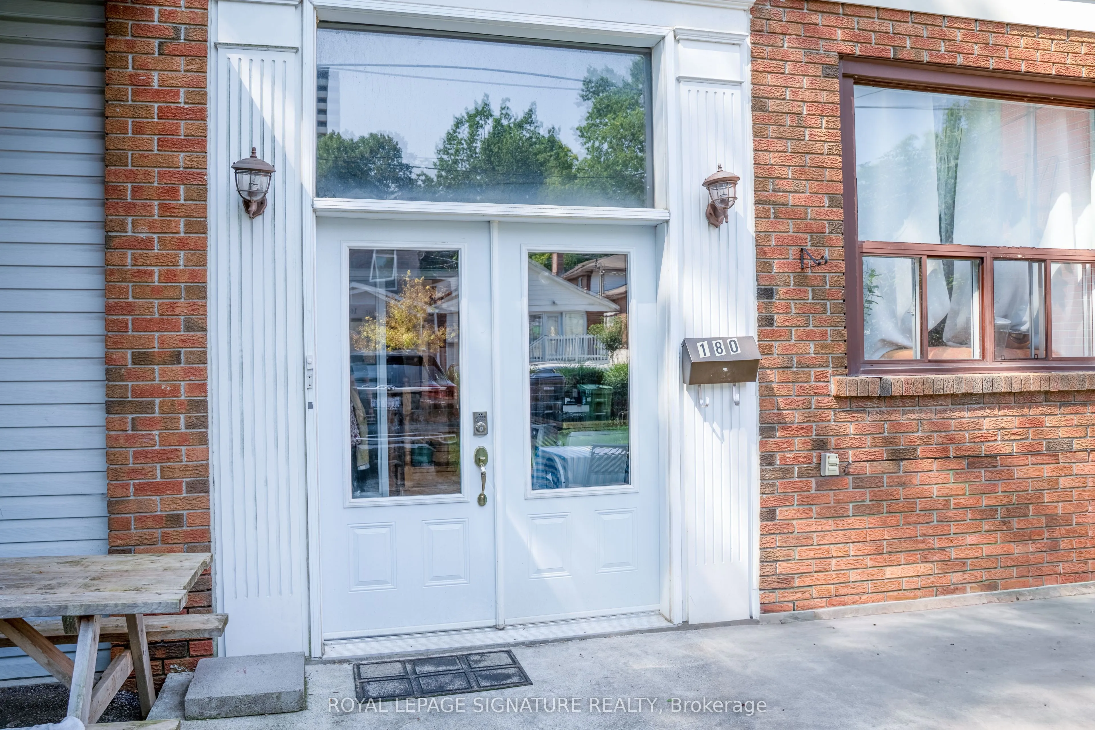 Semi-Detached Home For Lease | E13696078