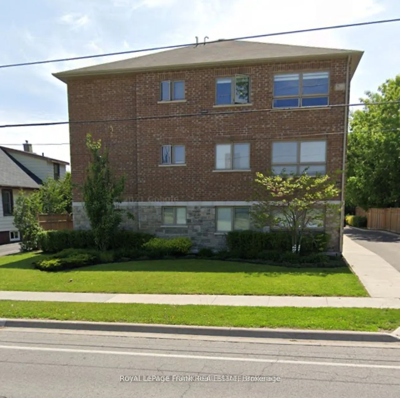 Multiplex For Lease | E13696288