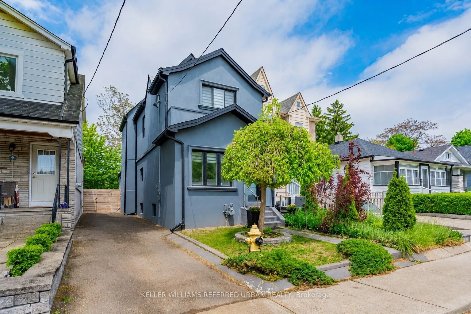 Detached Home For Lease | E13696344