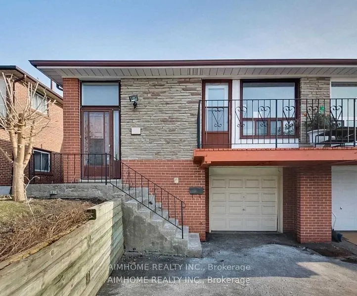 Semi-Detached Home For Lease | E13700038