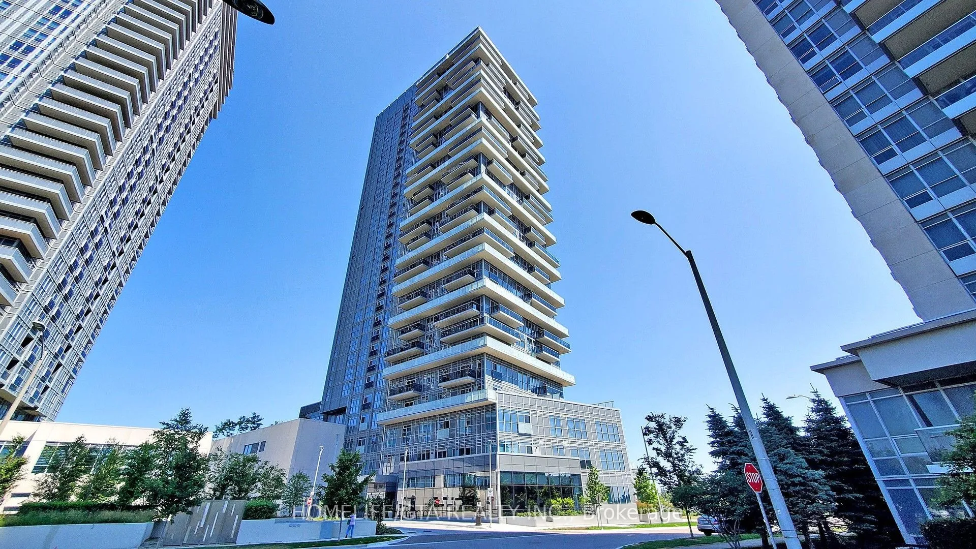 Property For Lease | E13700658