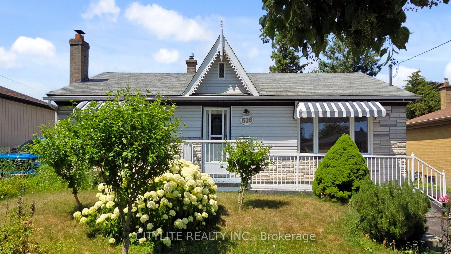Detached Home For Lease | E13700716