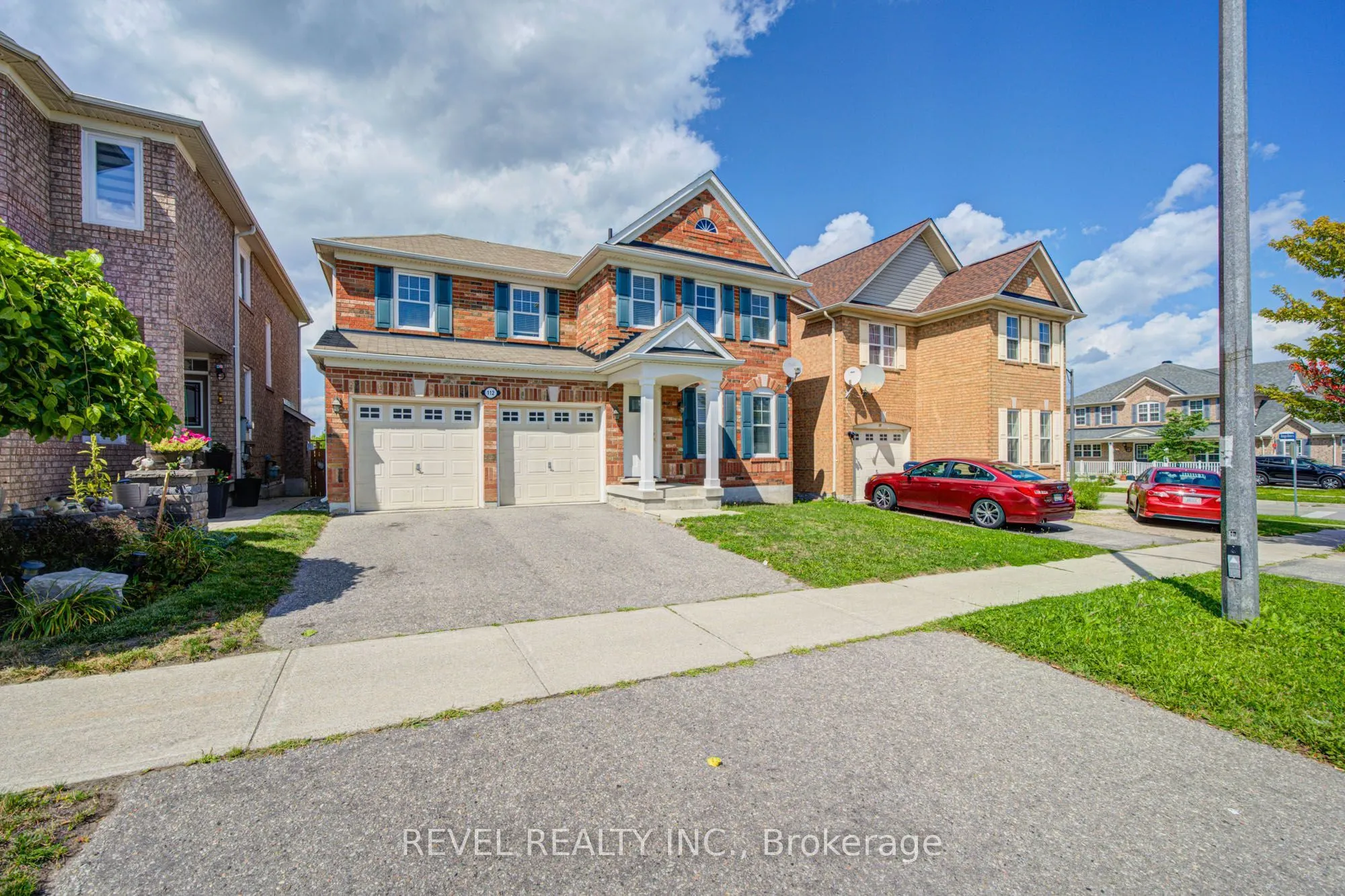 Detached Home For Lease | E13701252
