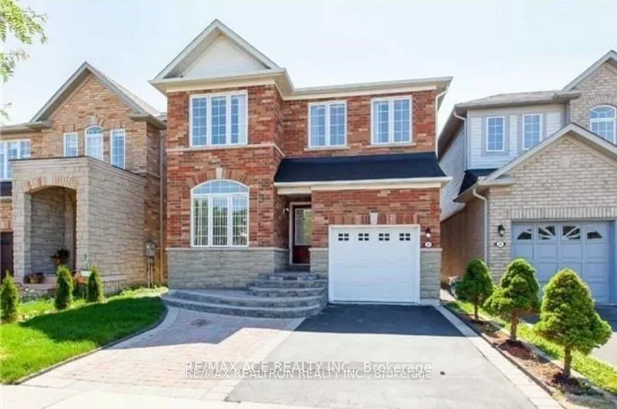 Detached Home For Lease | E13701362