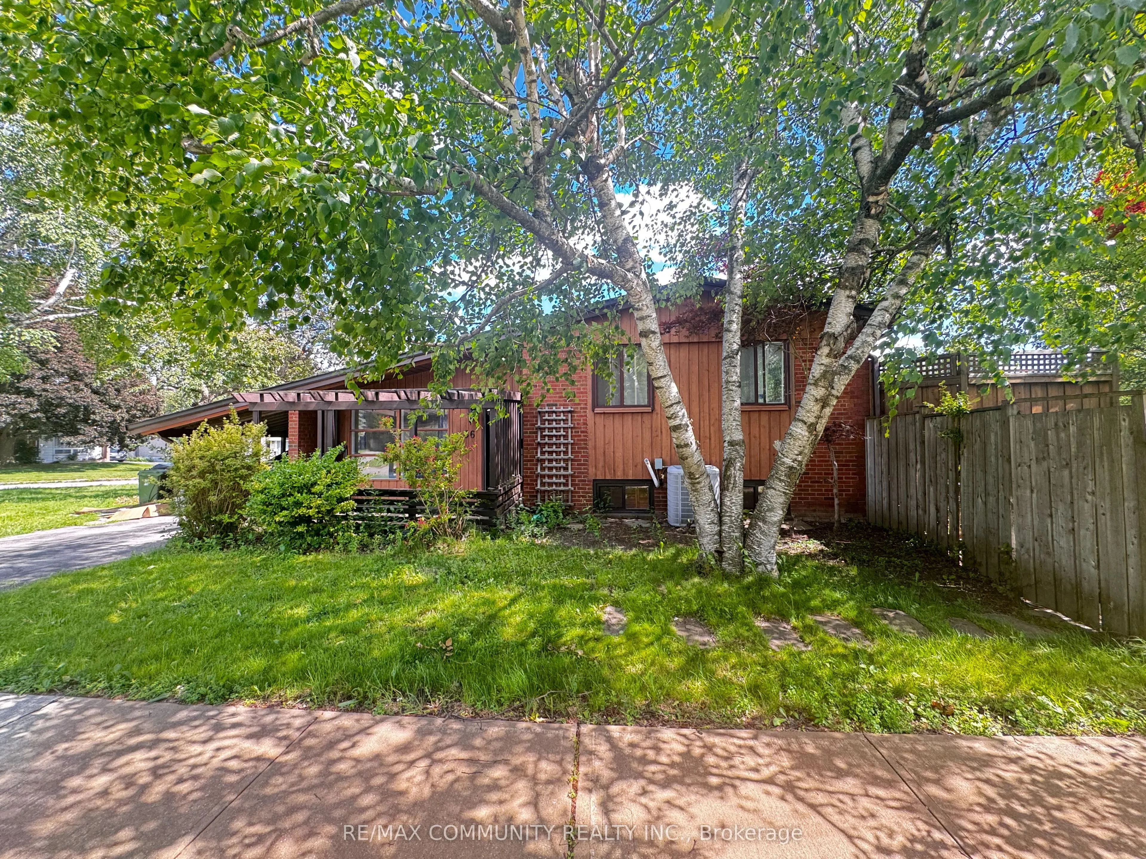 Detached Home For Sale | E13701676
