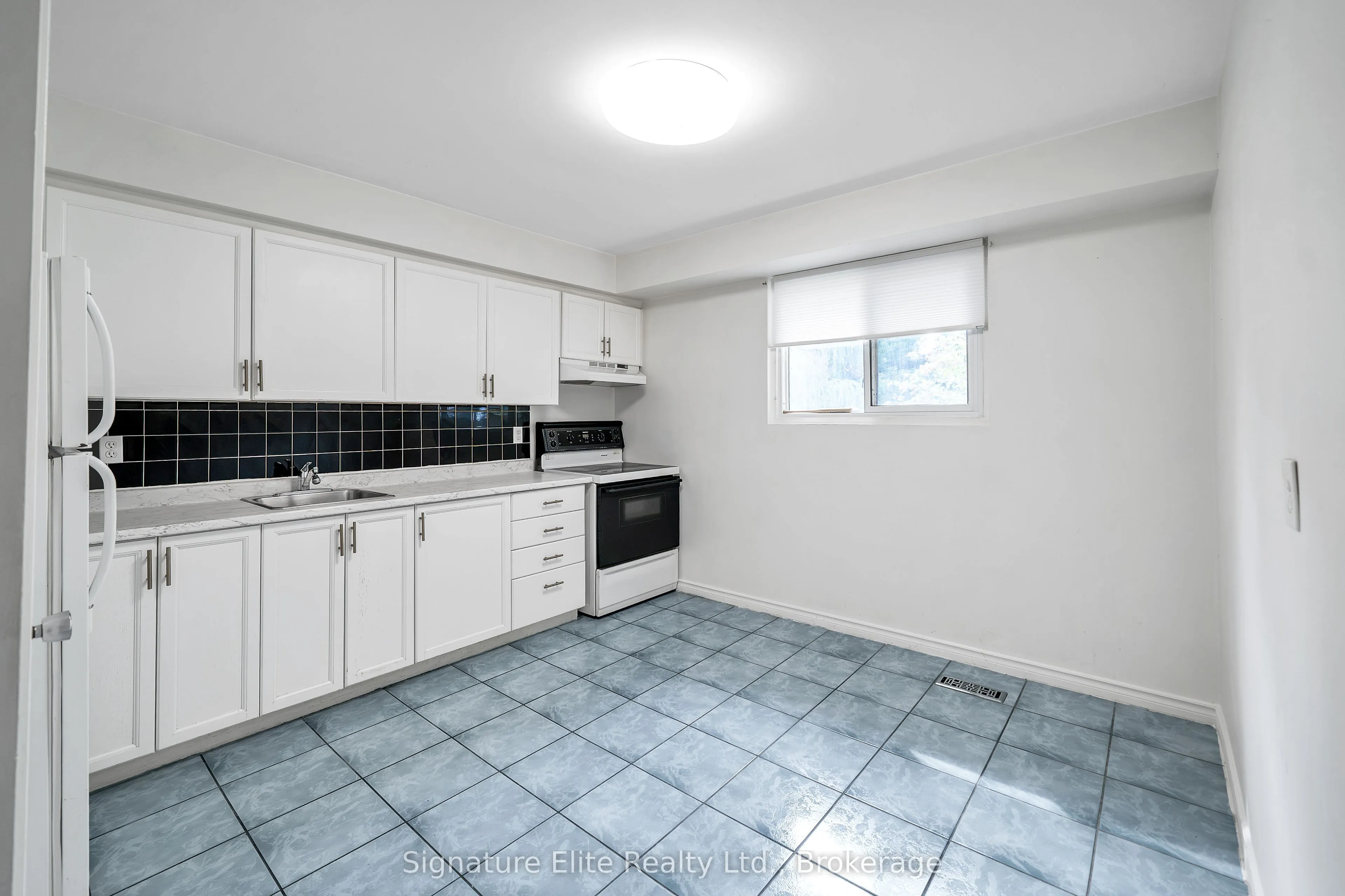 Property For Lease | E13705906