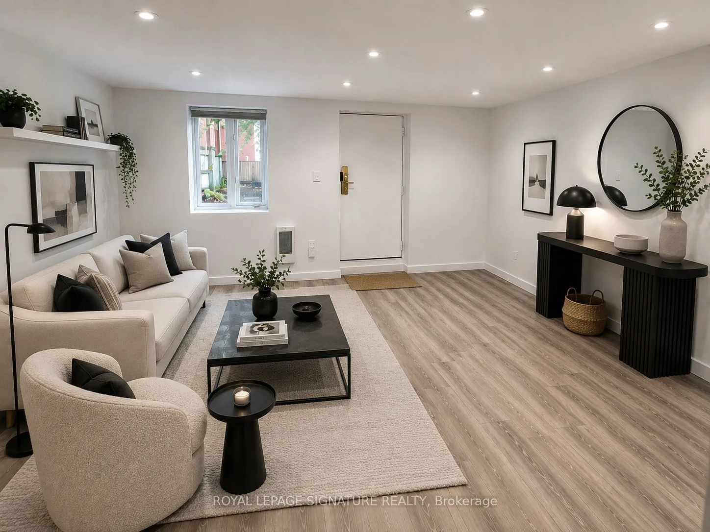 Detached Home For Lease | E13707414
