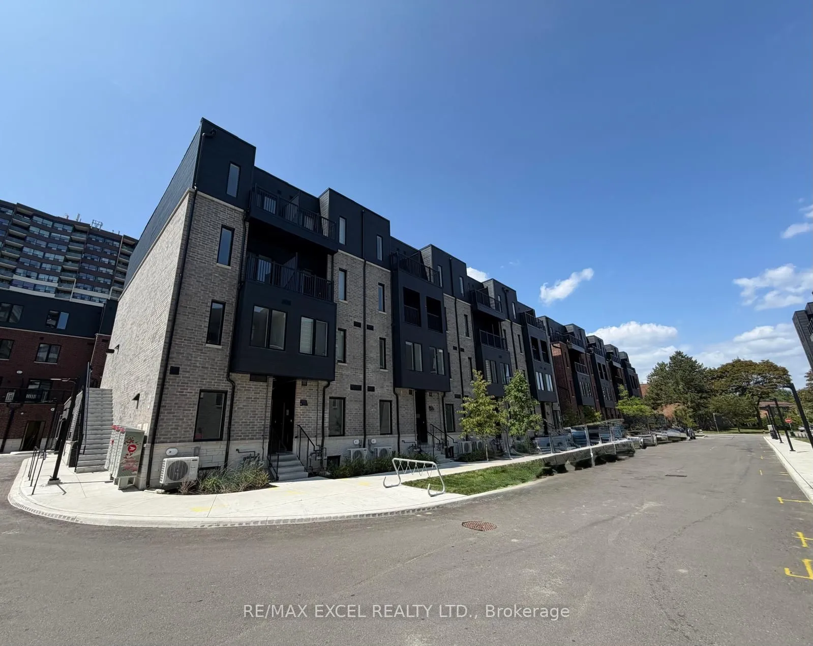 Property For Lease | E13708584