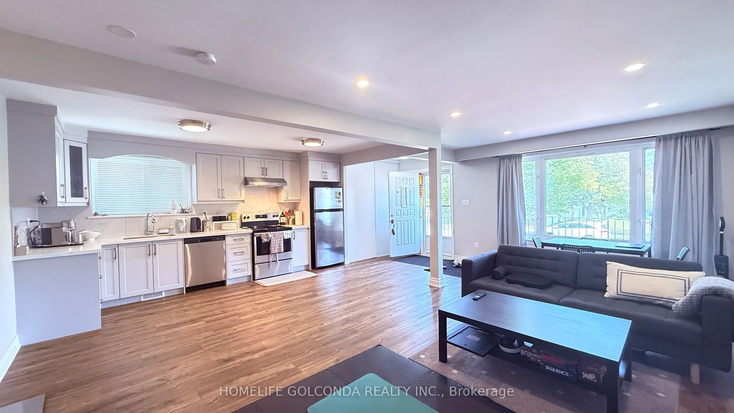 Semi-Detached Home For Lease | E13709066