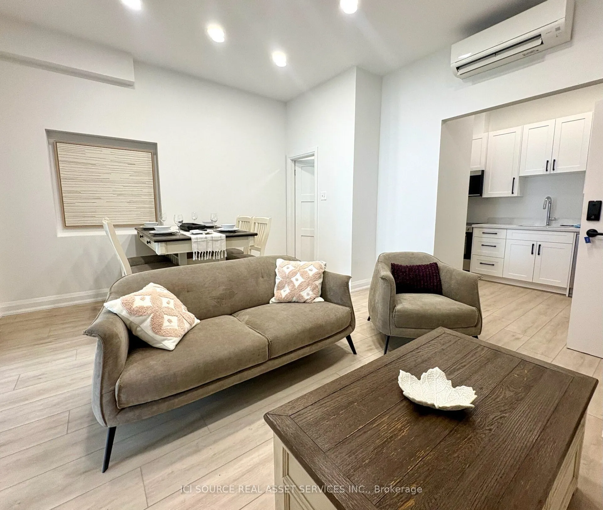 Detached Home For Lease | E13709130