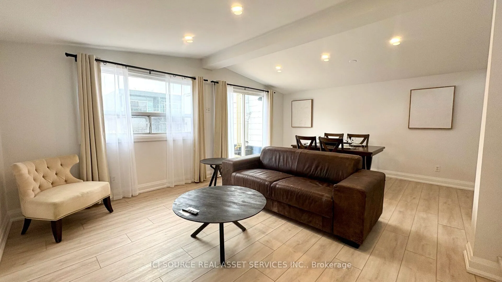 Multiplex For Lease | E13709142