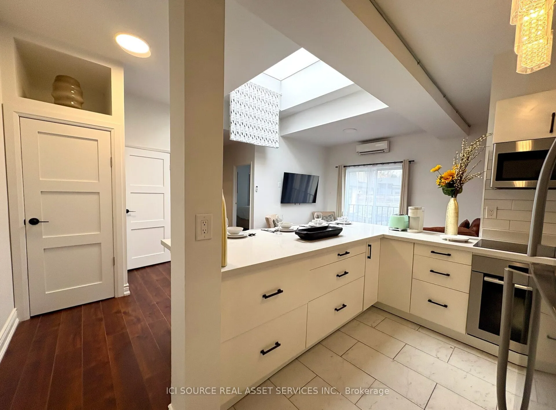Cottage For Lease | E13709154