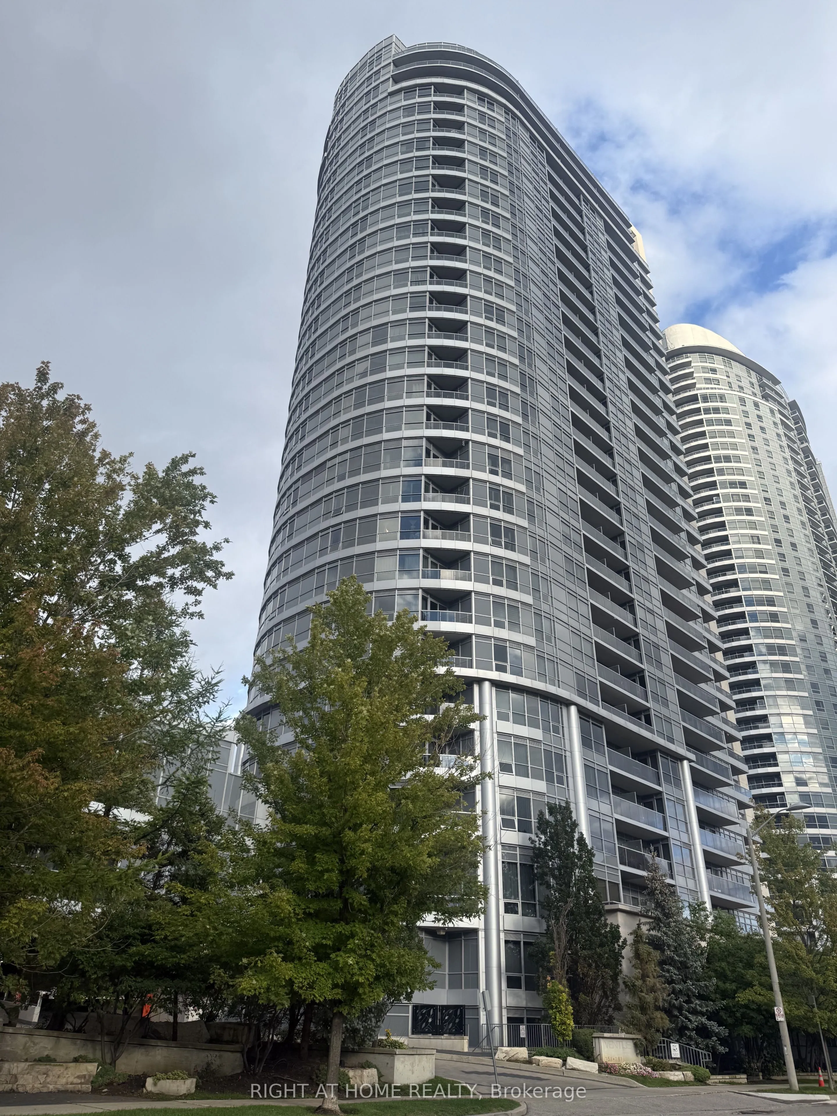 Property For Lease | E13709764