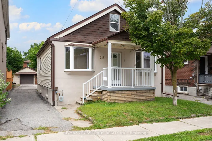 218 Gledhill Avenue, Toronto E03, ON M4C 5L1