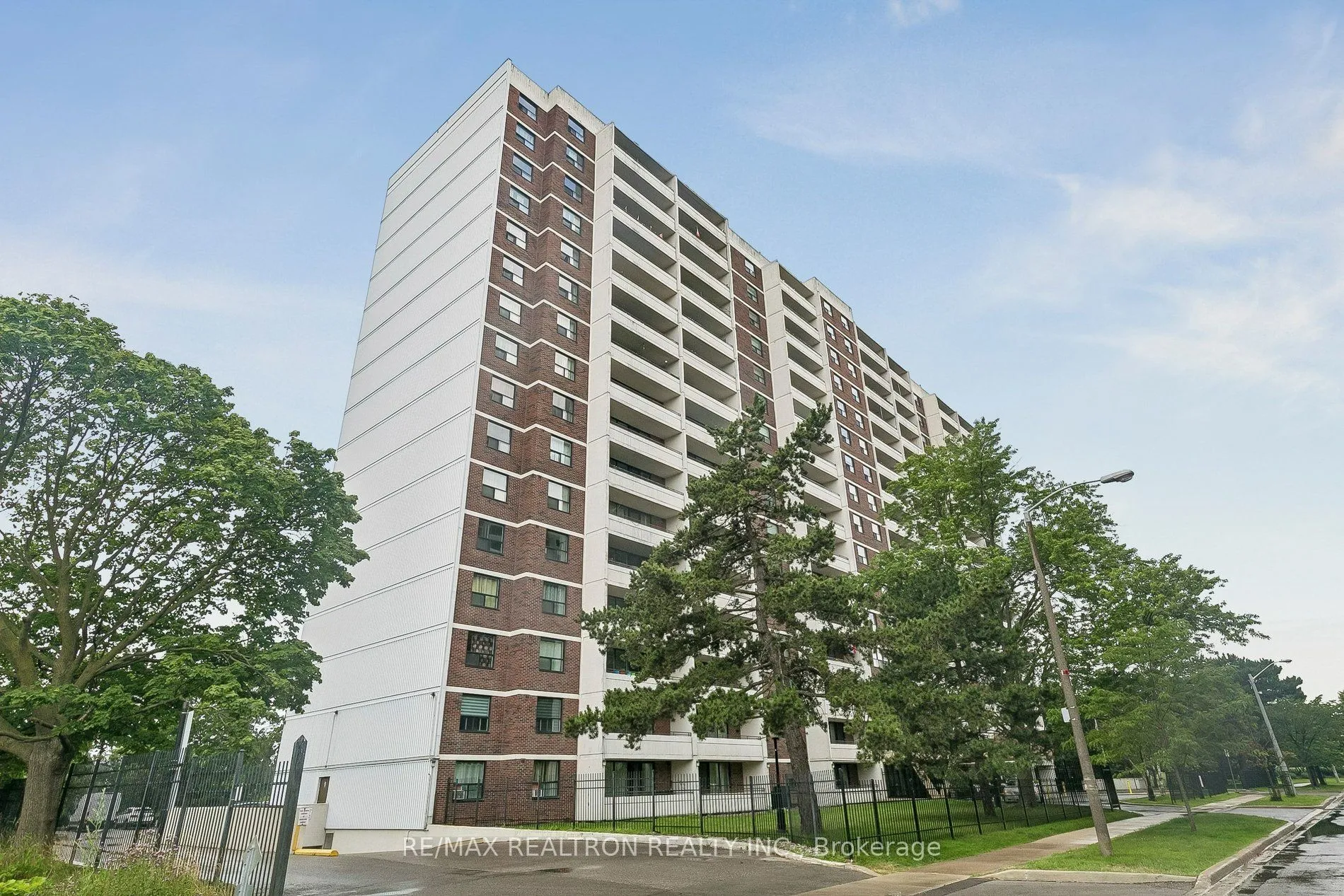 Property For Sale | E13710906