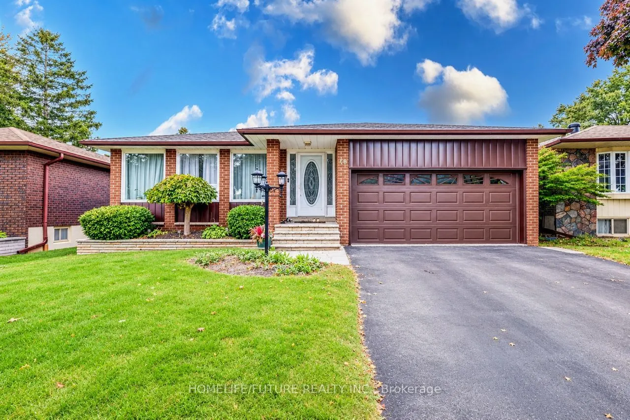 Detached Home For Lease | E13715726