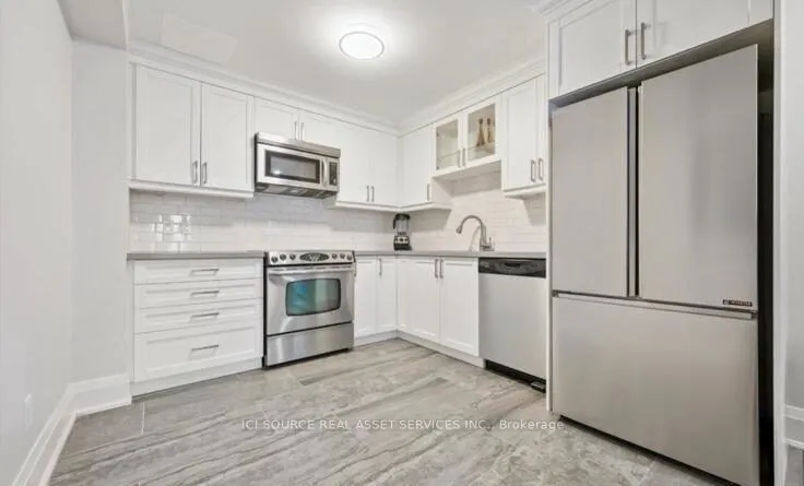 Detached Home For Lease | E13716844