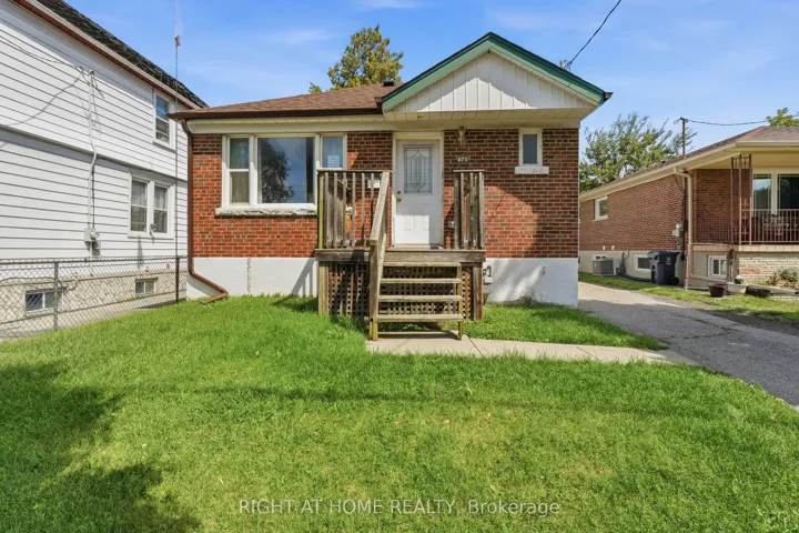 975 Victoria Park Avenue, Toronto E03, ON M4B 2J4