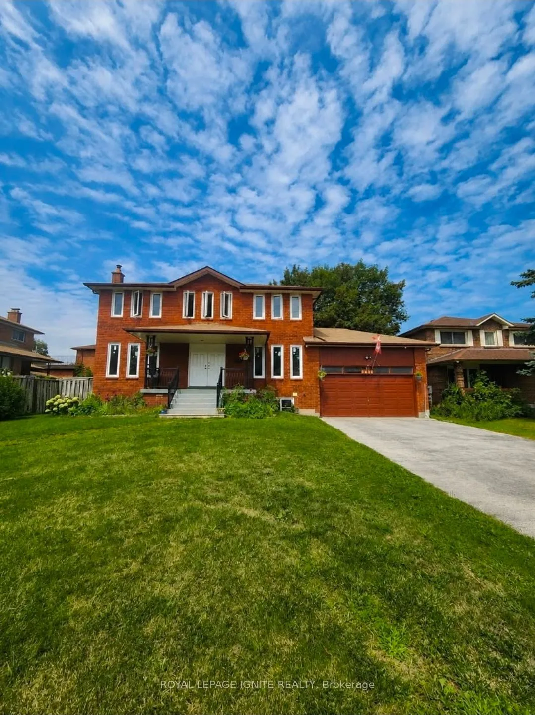 Detached Home For Lease | E13718878