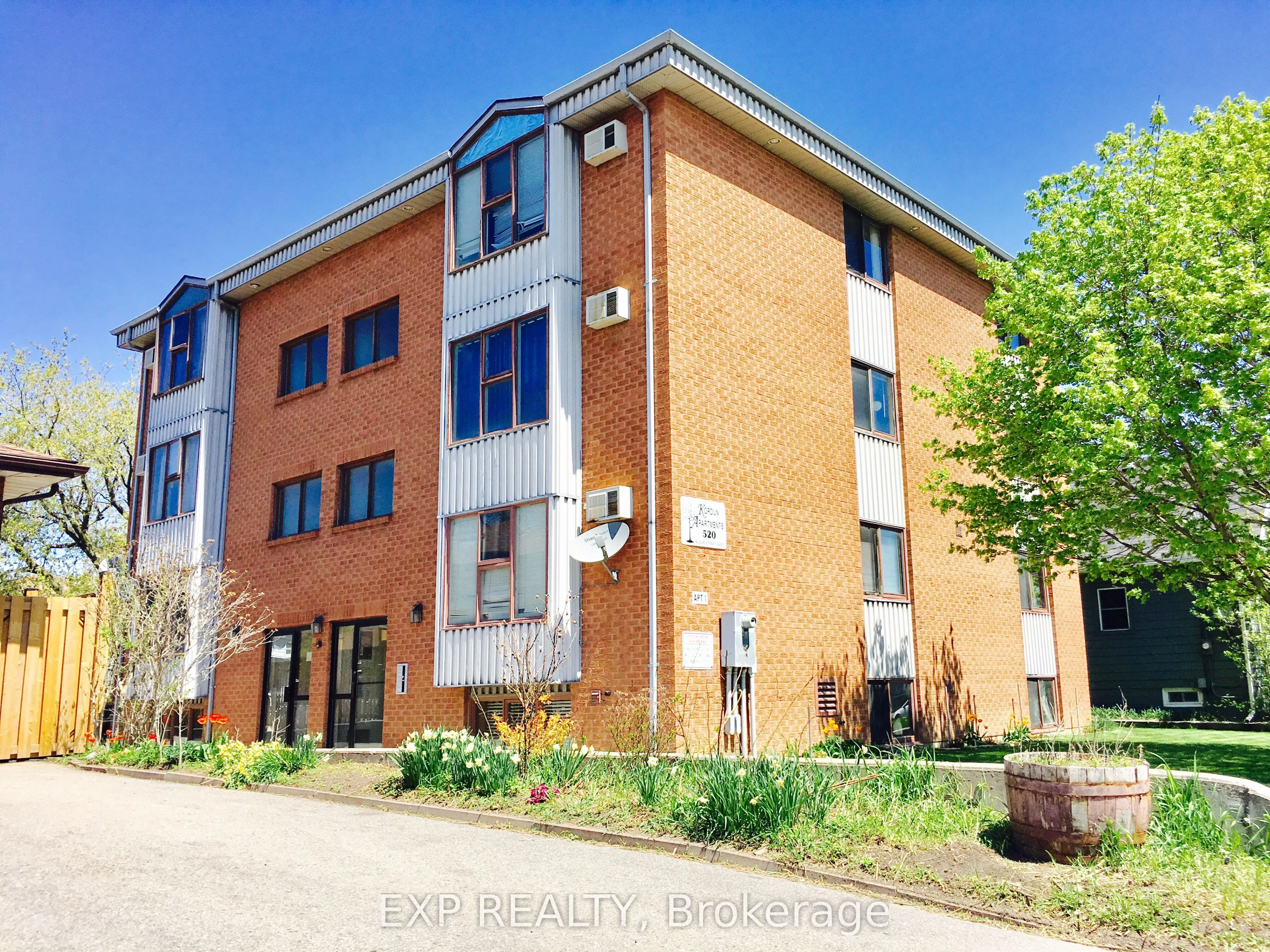 Multiplex For Lease | E13720270