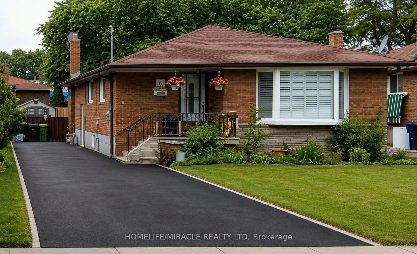 Detached Home For Lease | E13720534
