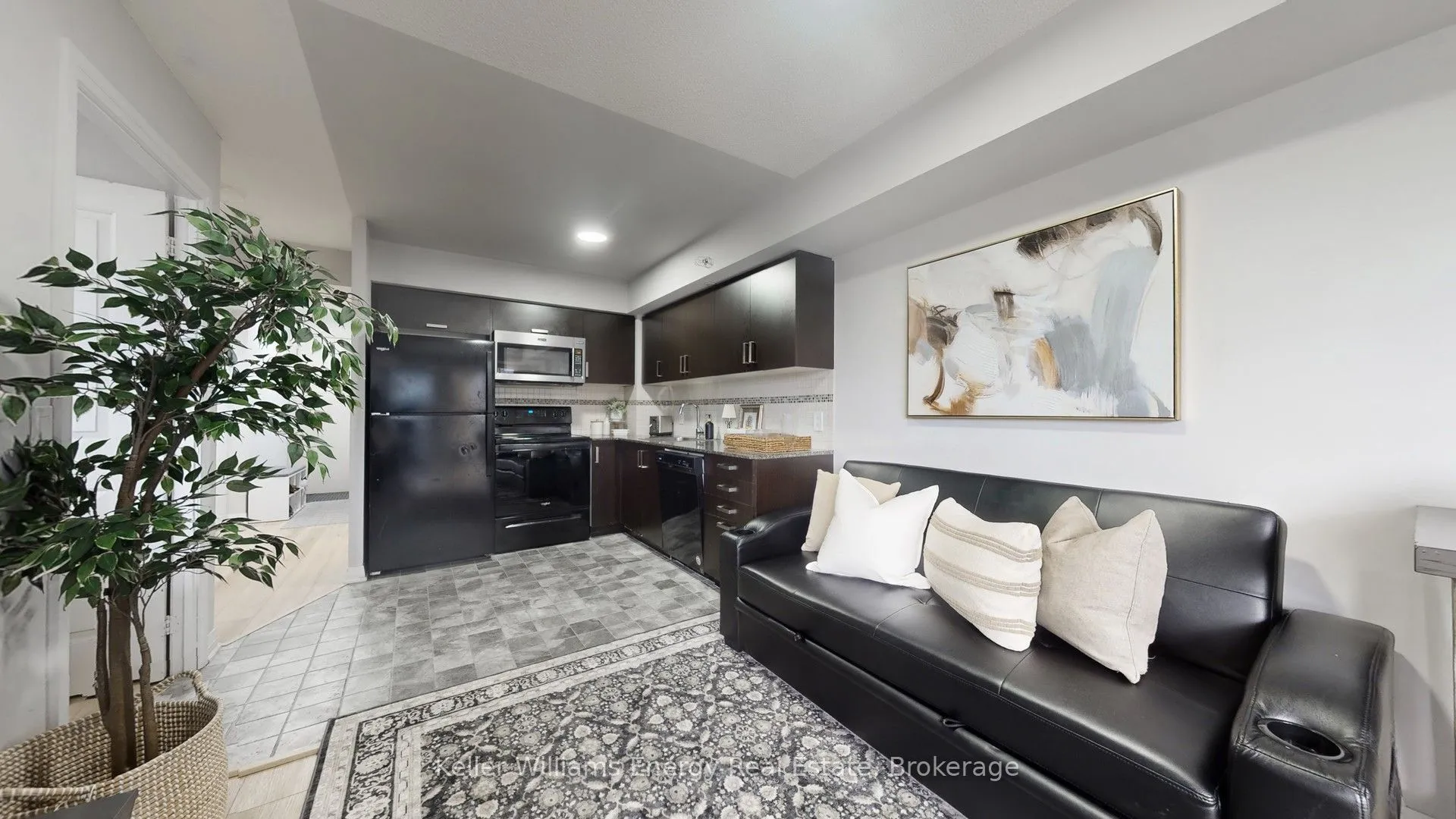 Property For Lease | E13722886