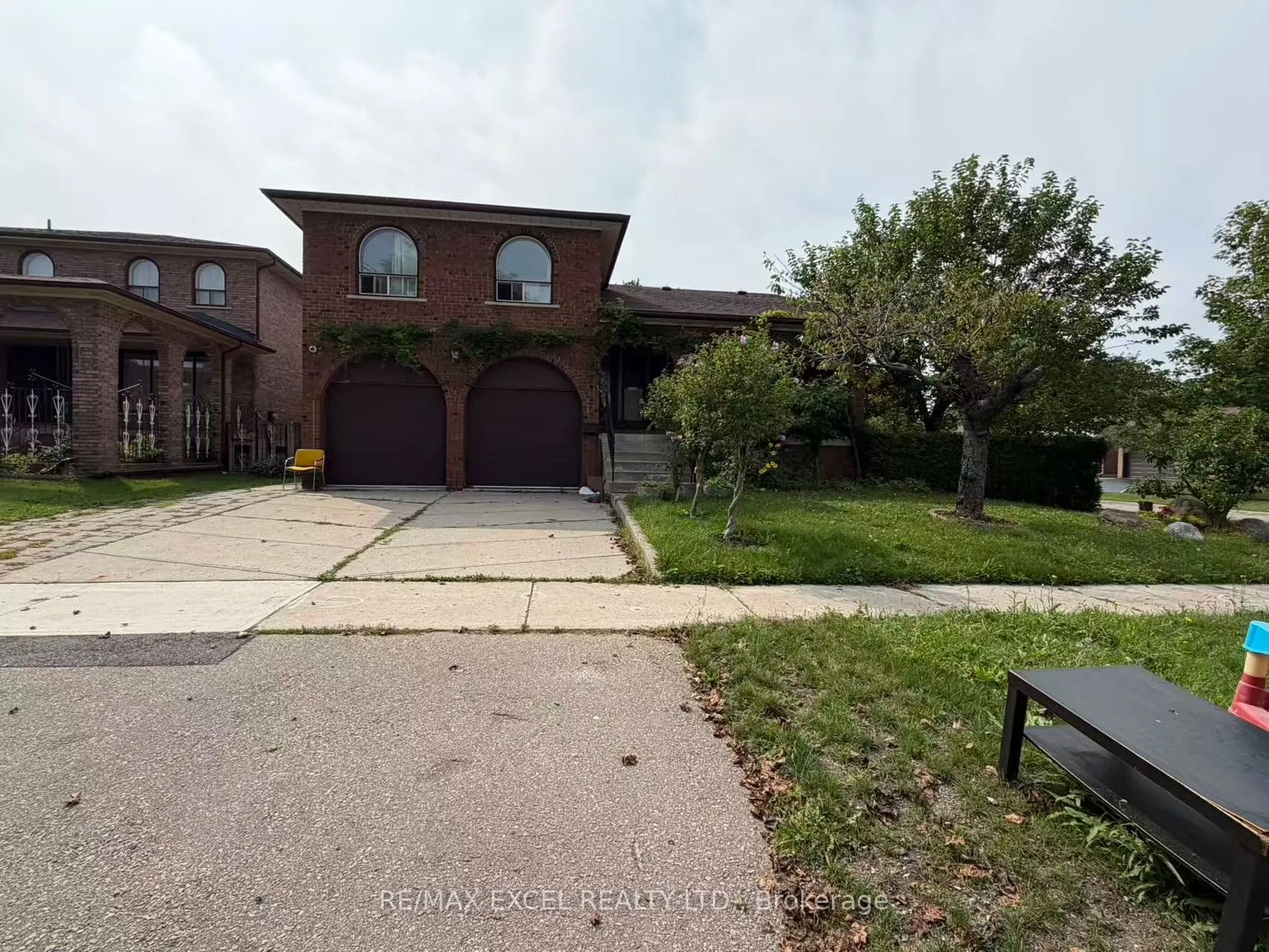 Detached Home For Lease | E13724504
