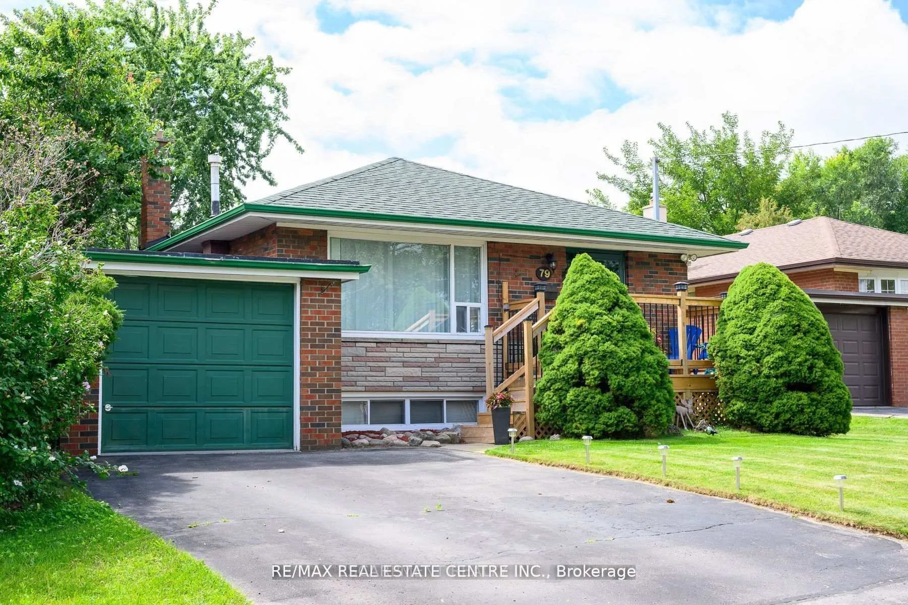 Detached Home For Lease | E13725252