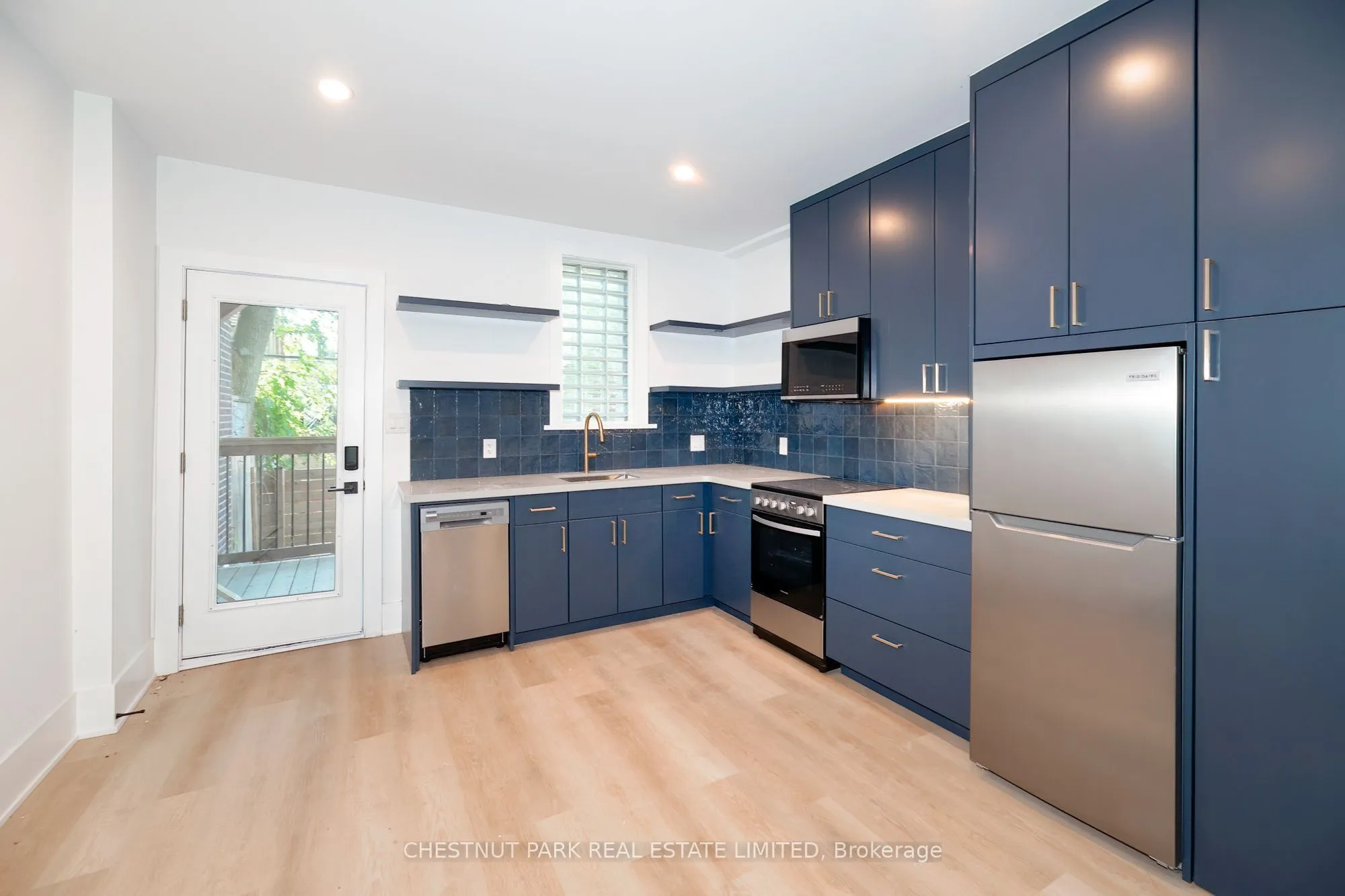 Property For Lease | E13728108