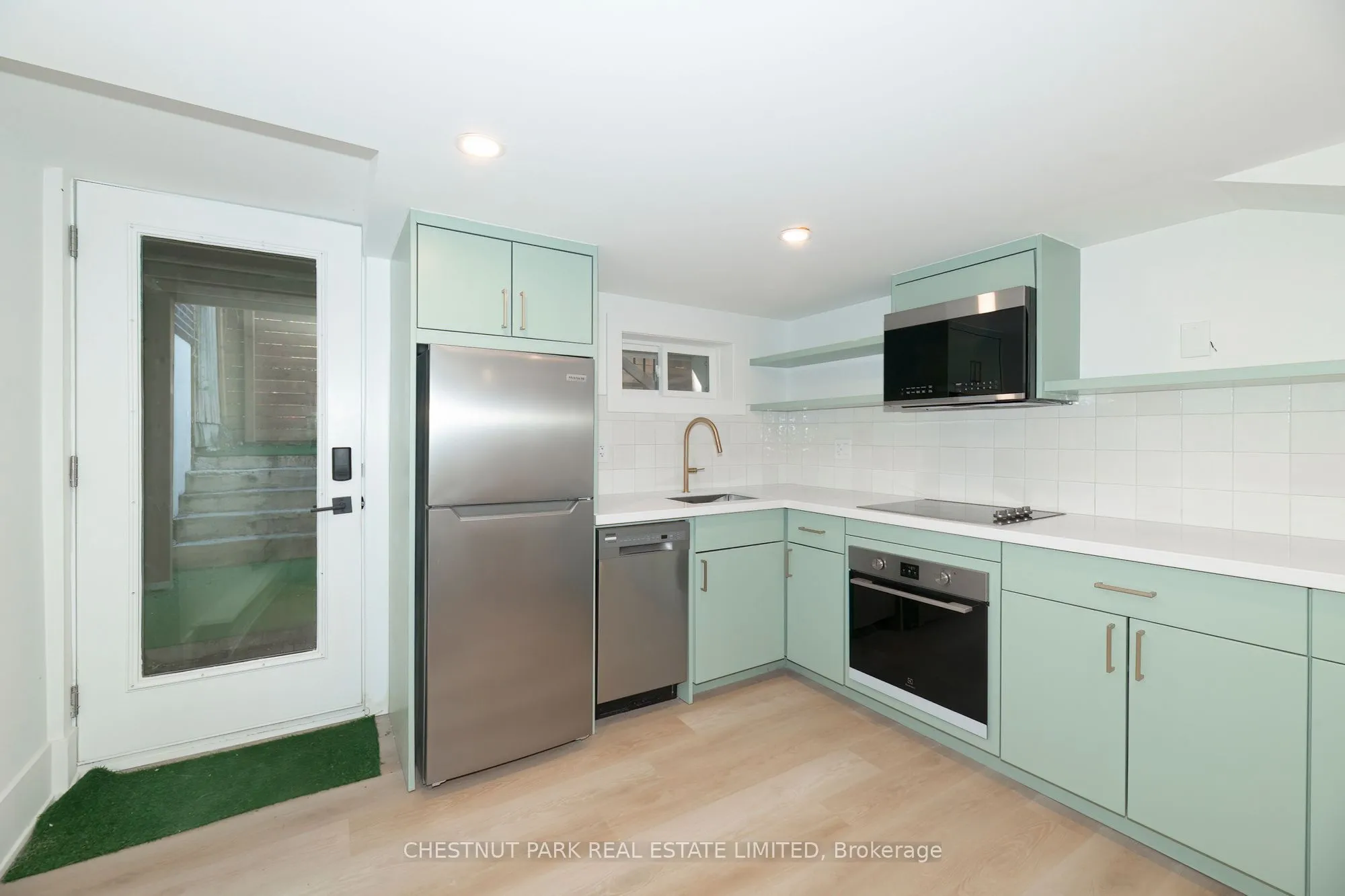 Property For Lease | E13728110