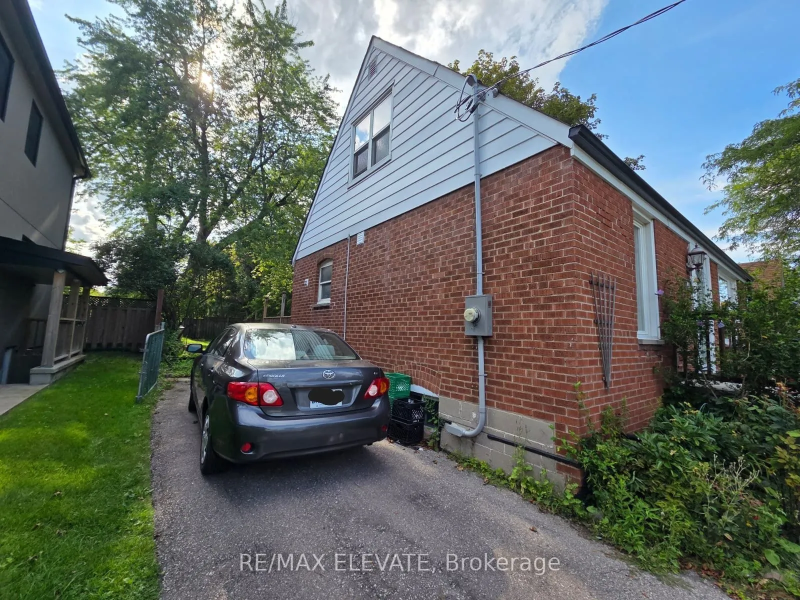 Detached Home For Lease | E13731788