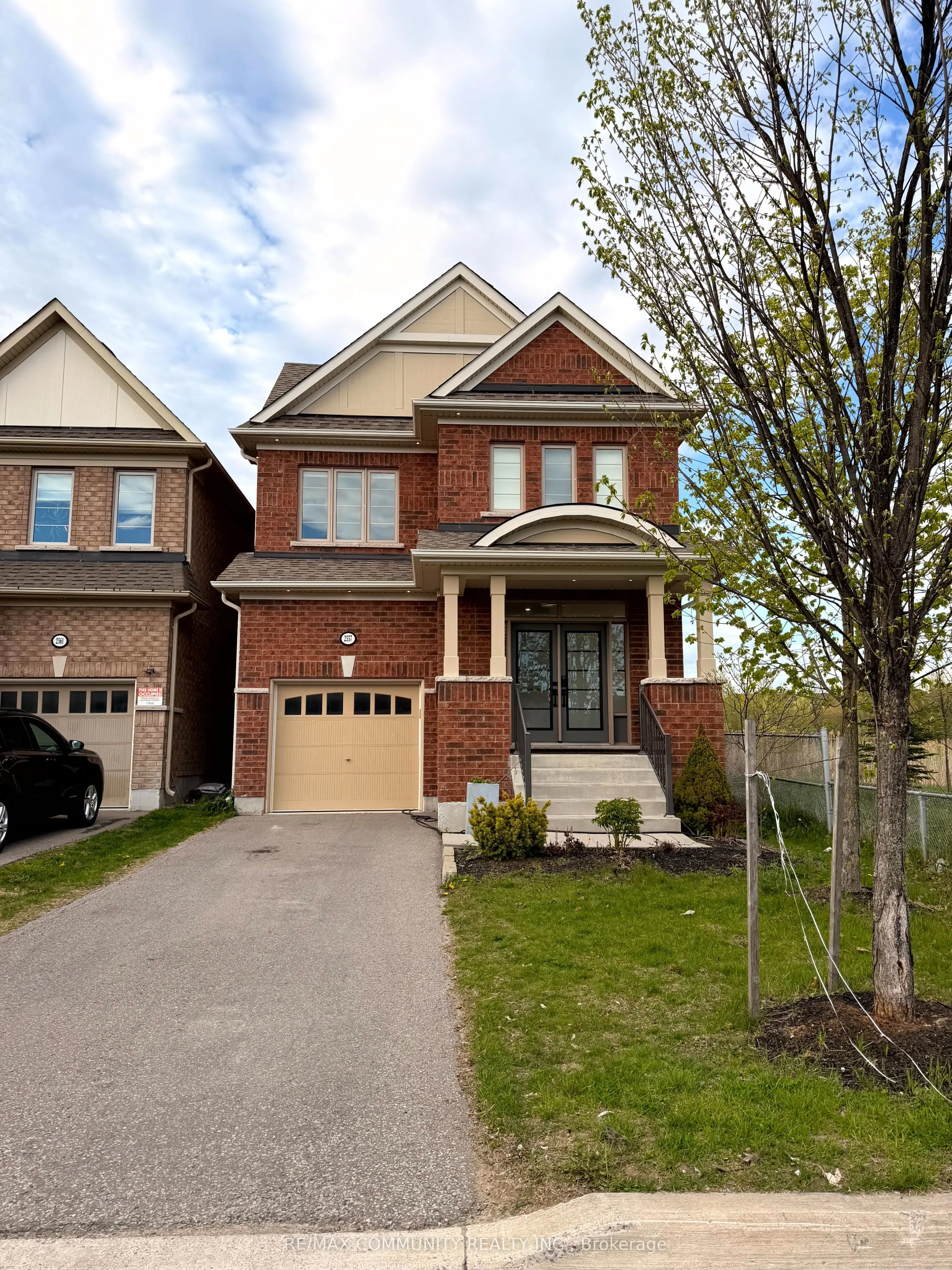 Detached Home For Lease | E13732852