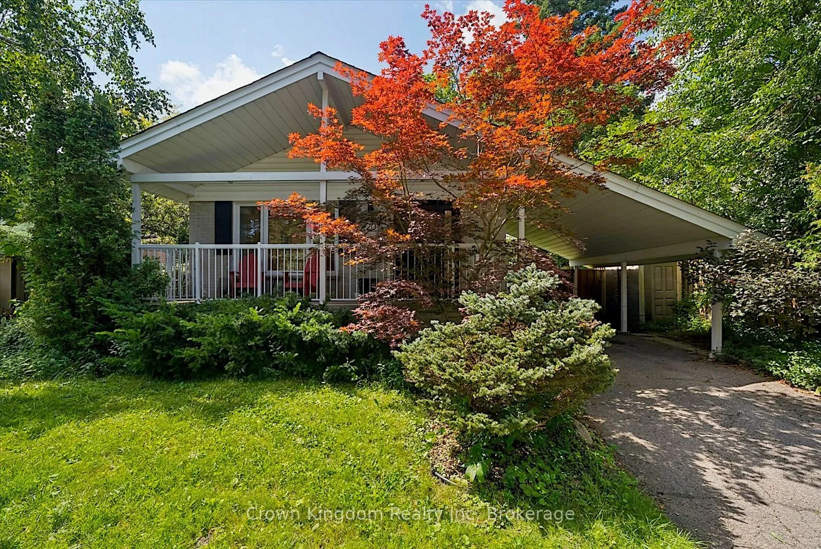 Detached Home For Lease | E13734204