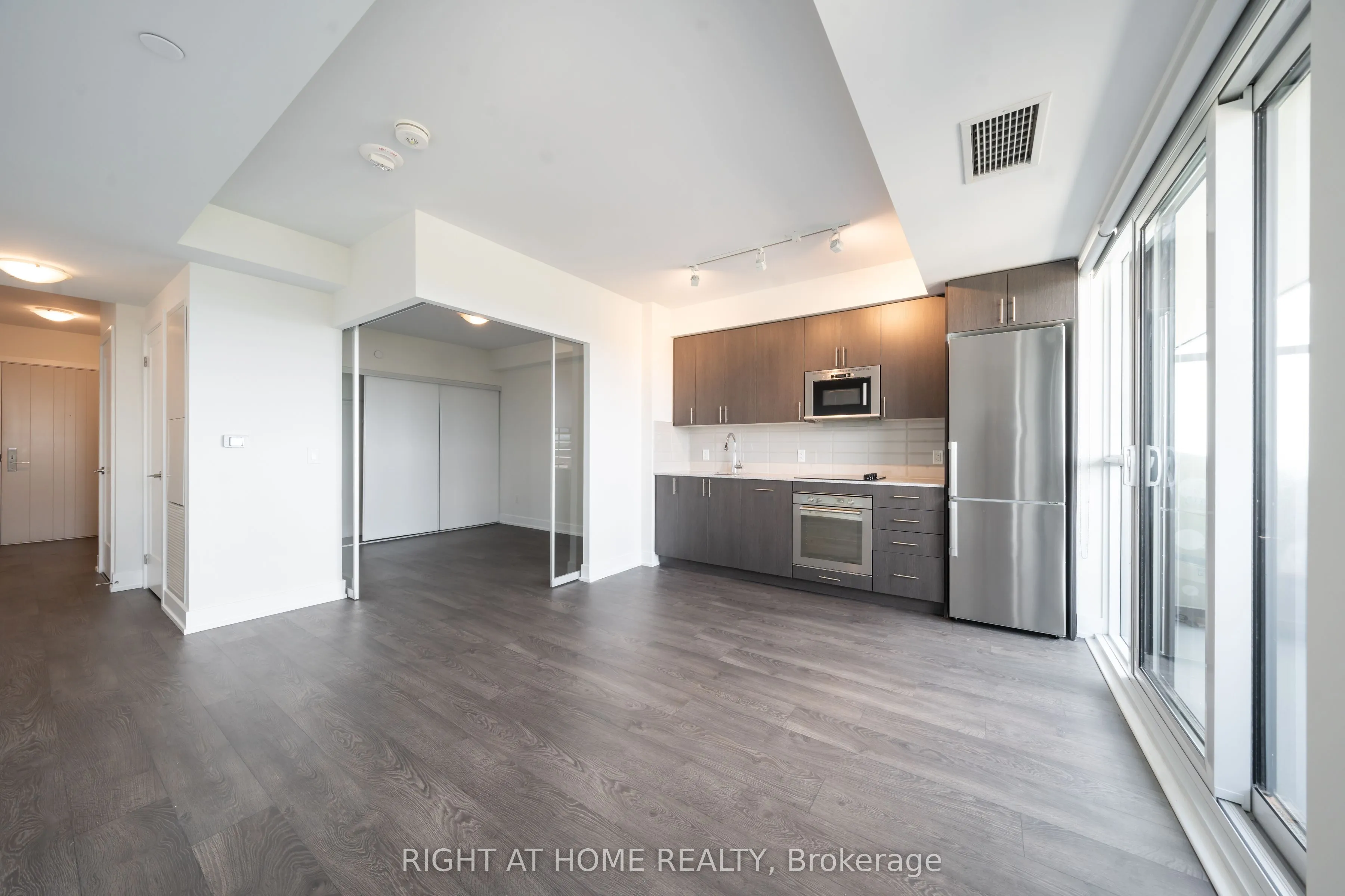 Property For Lease | E13734358