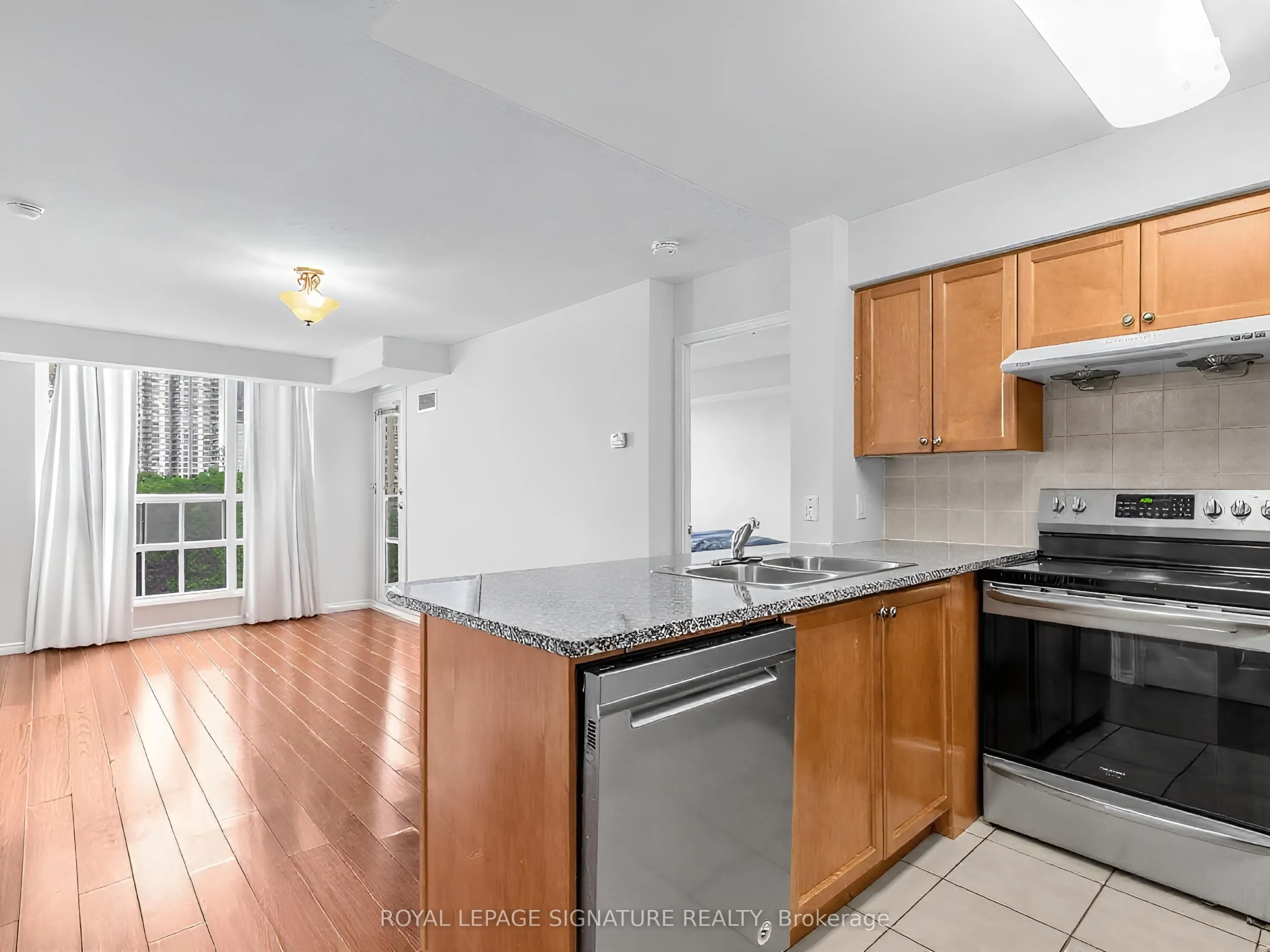 Property For Lease | E13737580