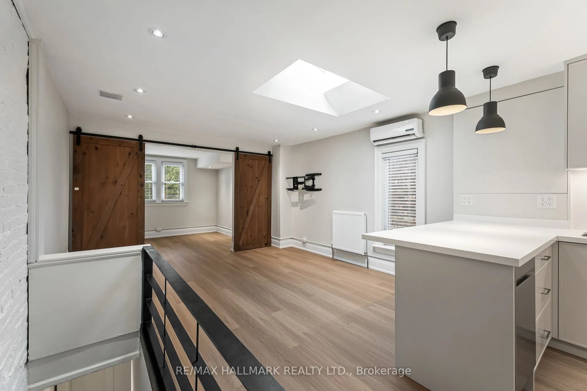 Duplex For Lease | E13738008