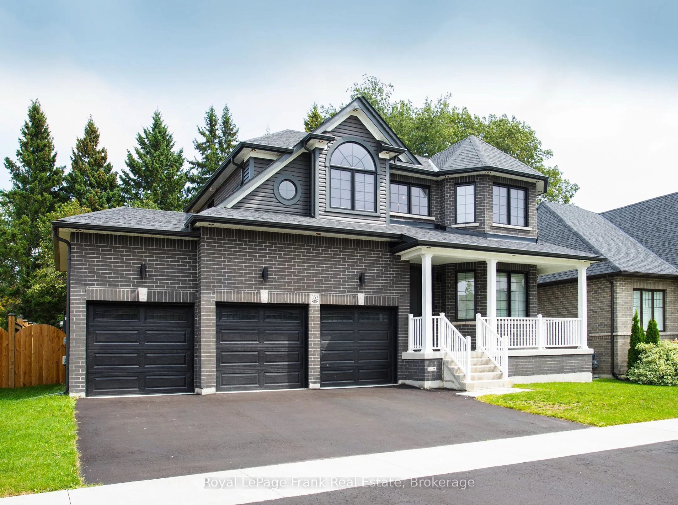 Detached Home For Lease | E13738606