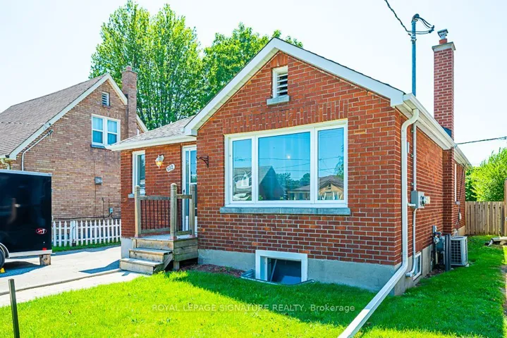 102 Central Park N Boulevard, Oshawa, ON L1G 5Y5