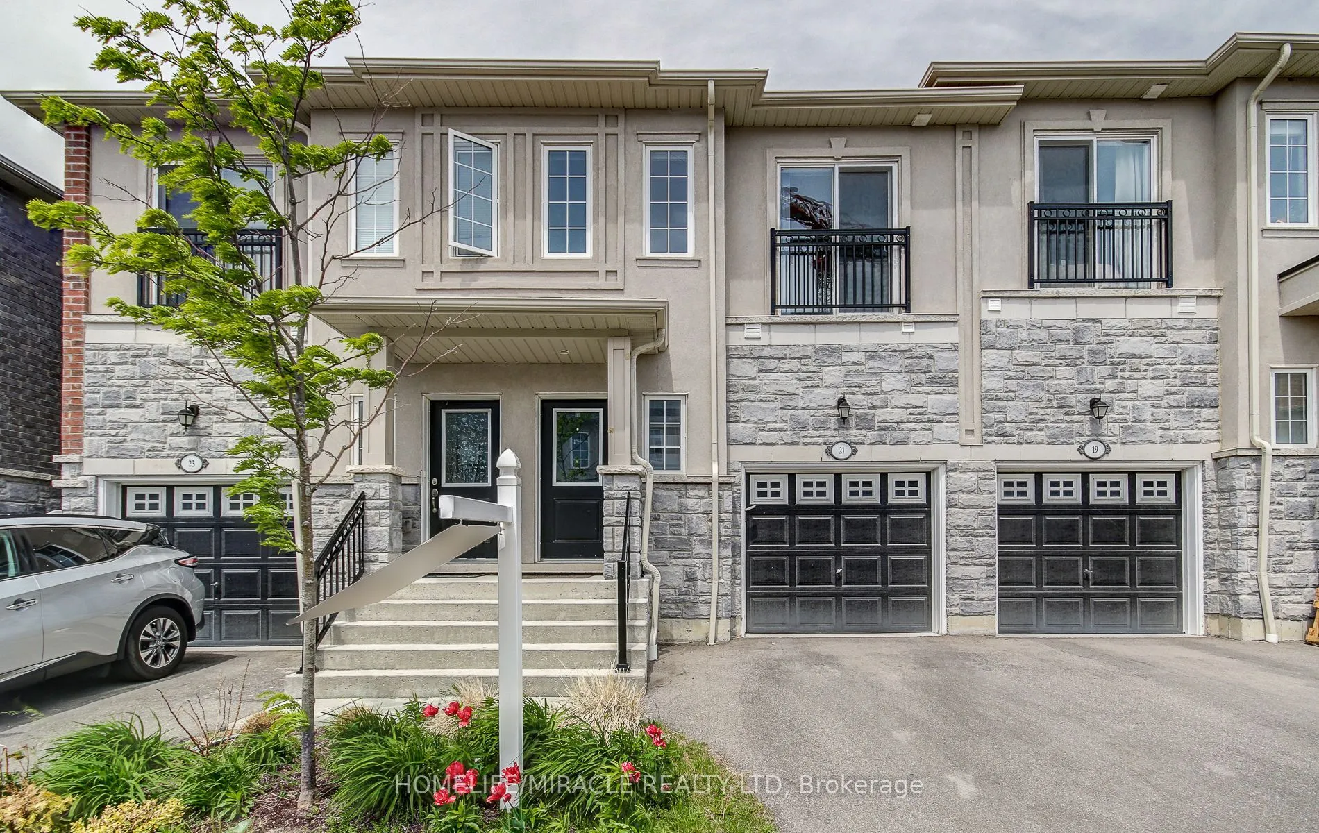 Condo Townhouse For Sale | E9237050