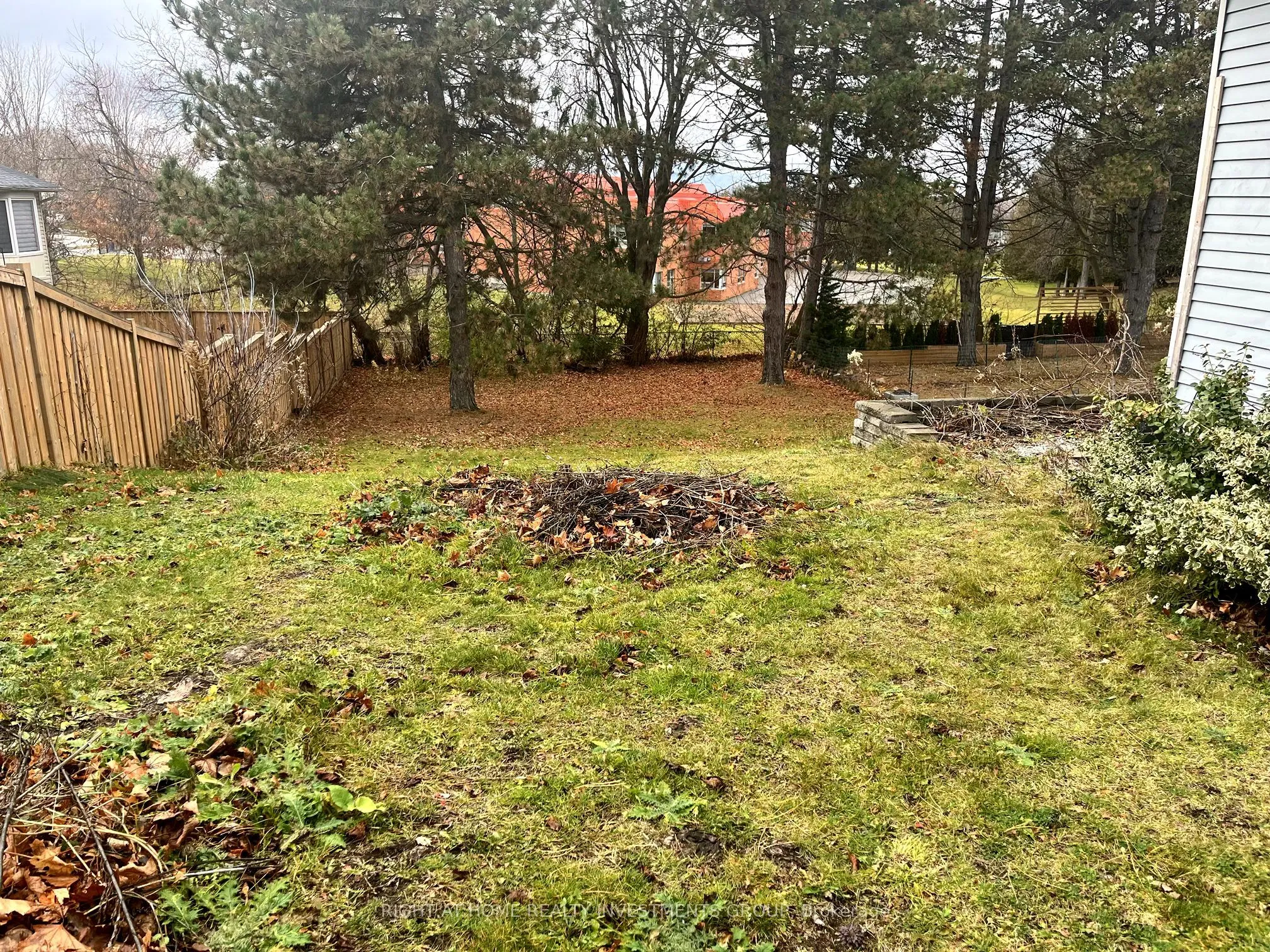 Vacant Land For Sale | N11080195