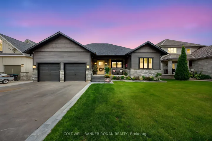 42  Elizabeth  Street, New Tecumseth, ON L9R 1H7
