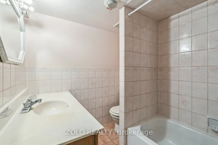 Bsmt 1 br 3 pc washroom