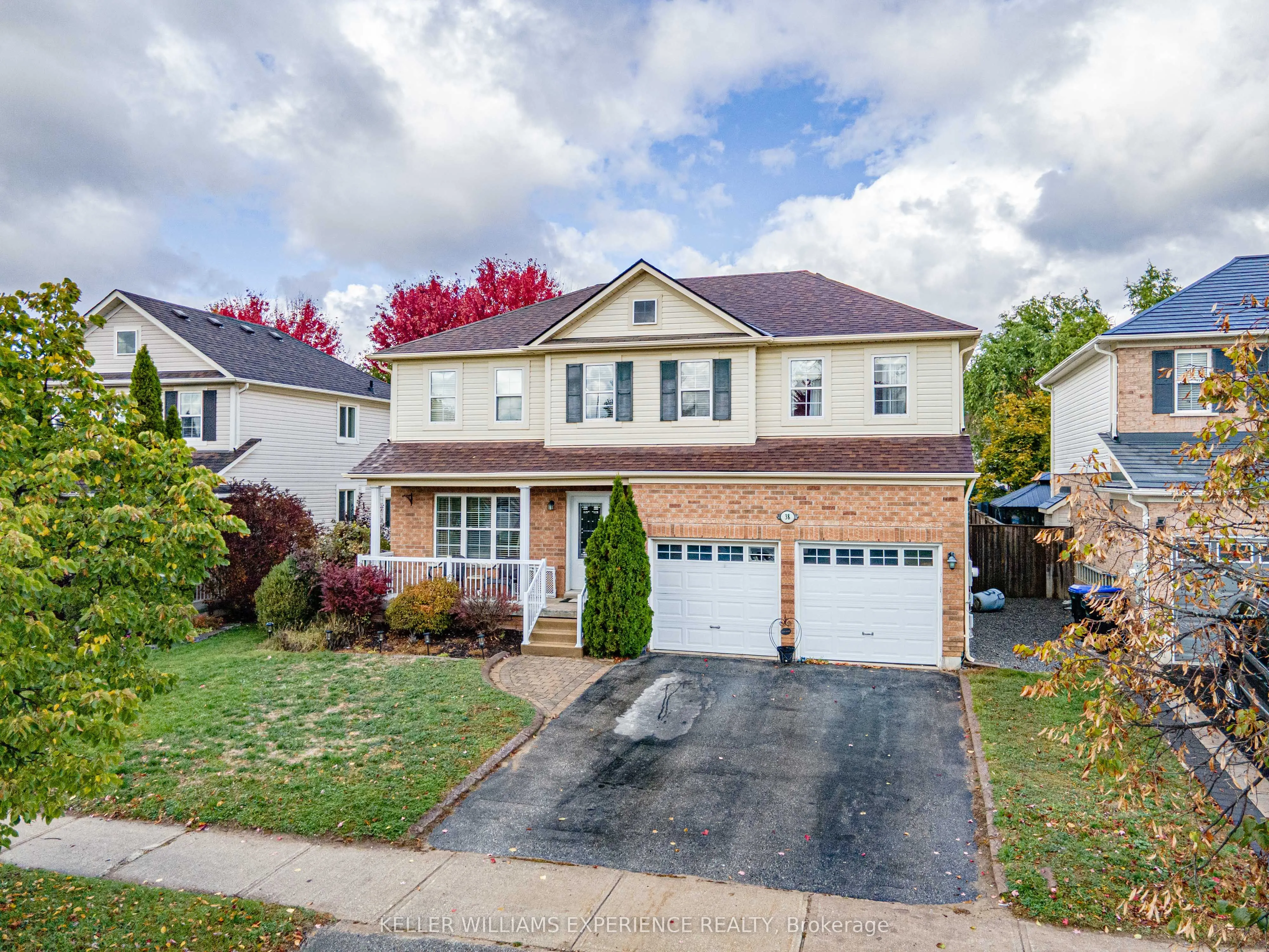 Detached Home For Sale | N12474464