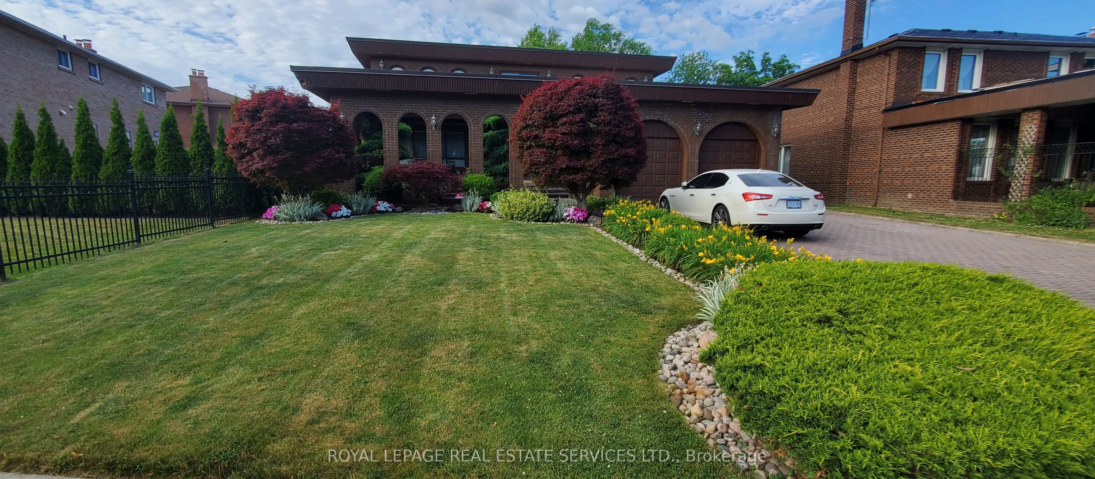 Detached Home For Sale | N12598496