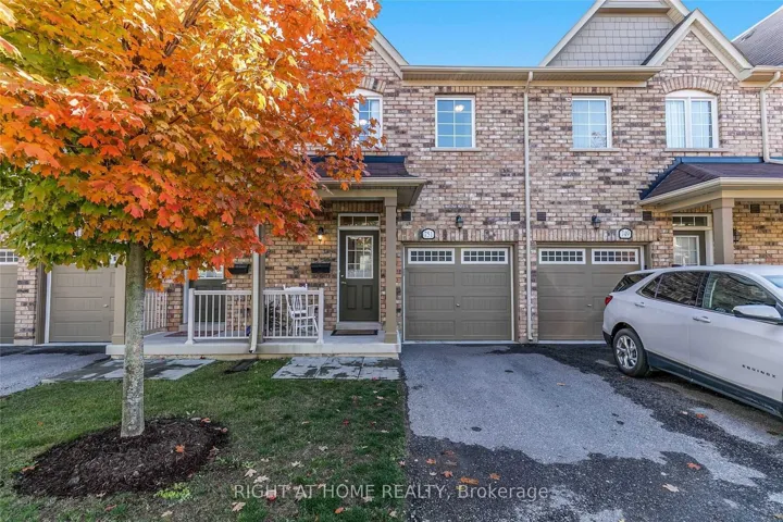 751  Wendy Culbert  Crescent, Newmarket, ON L3X 0E9