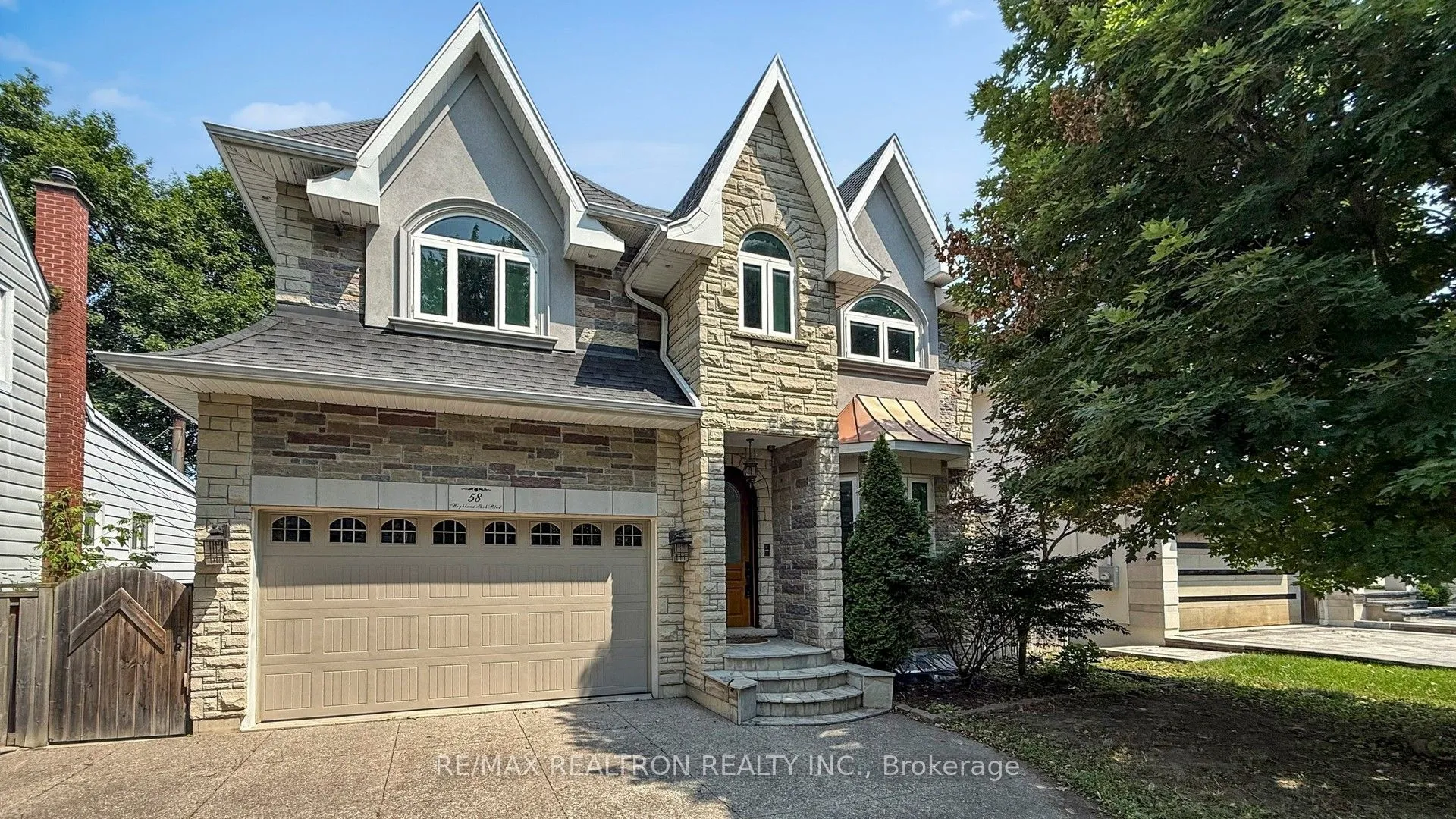 Detached Home For Sale | N12655826