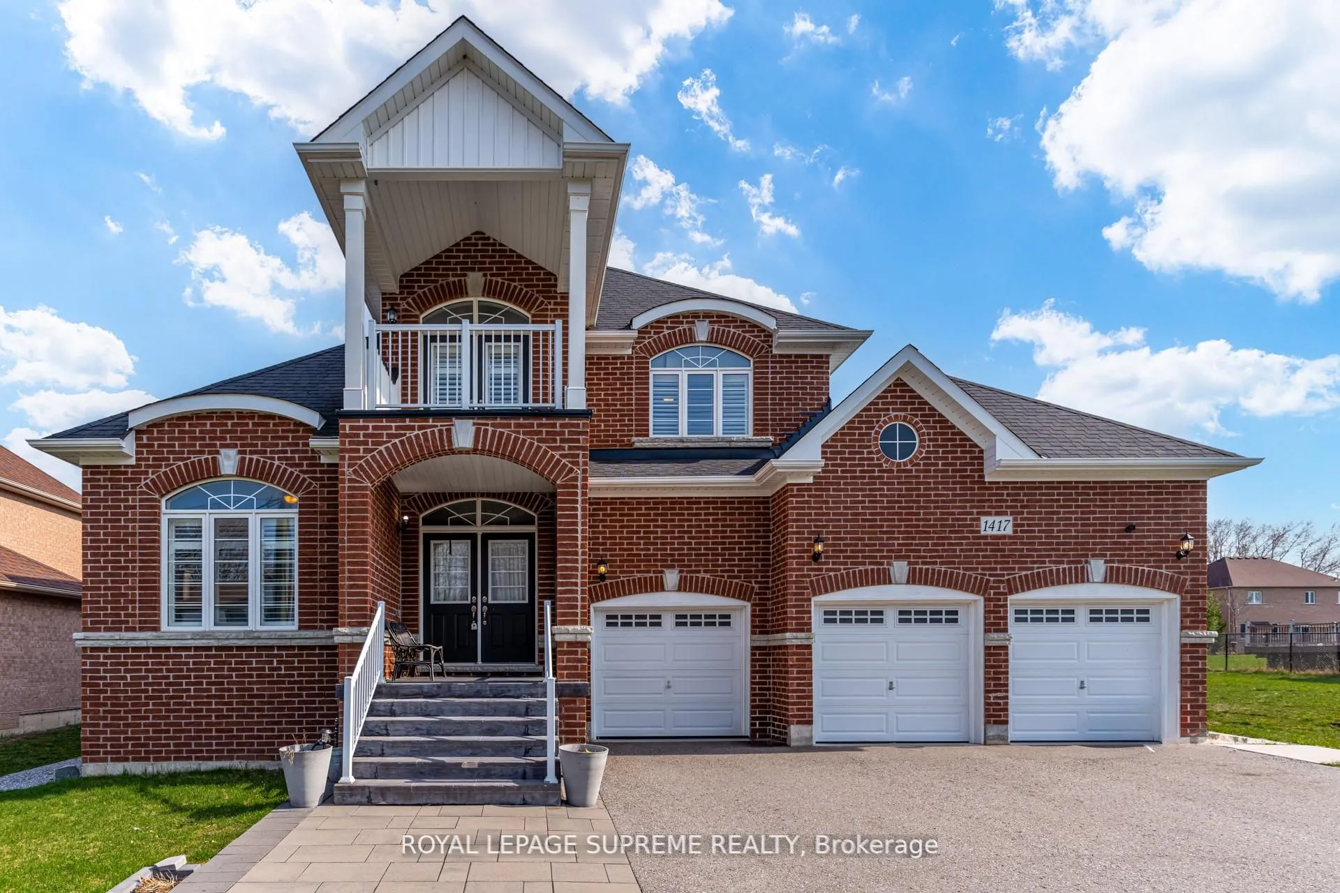 Detached Home For Sale | N12662114